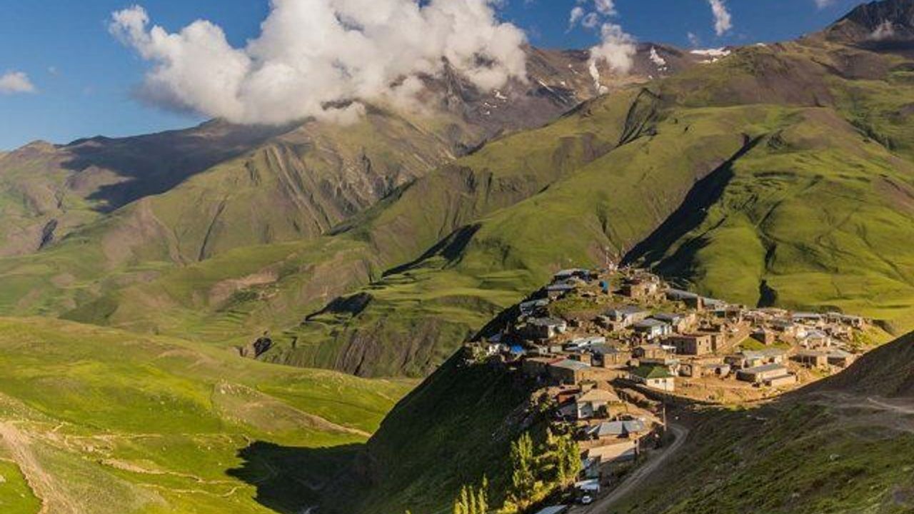 Azerbaycan'ın eşsiz bir mirasa sahip köyü UNESCO Dünya Mirası Listesi'ne girdi
