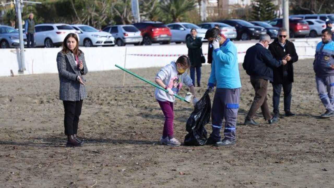 Galip Dere Halk Plajı'nda çöp kategorize çalışması gerçekleştirildi