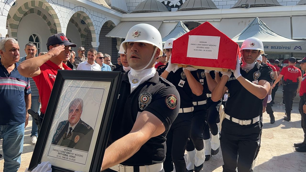 Şehit Emniyet Müdürü Altuğ Verdi'nin babası Mersin'de toprağa verildi