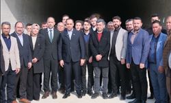 AK Parti Mersin Milletvekili Ali Kıratlı, otoyol çalışmasını yerinde inceledi