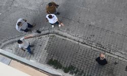 Sokakta eşini bıçakla rehin aldı, vatandaş tek hamleyle kurtardı