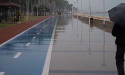 Mersin Yeni Haftaya Yağmurla Uyandı