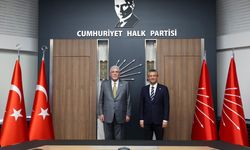 Müsavat Dervişoğlu, Özgür Özeli CHP Genel Merkezinde ziyaret etti
