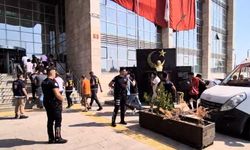 Mersin'deki f*huş operasyonunda gözaltına alınan şüphelilerden 19'u tutuklandı