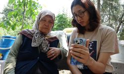 Zübeyde nine, köyünden doktora görüntülü ulaşıp muayene oldu