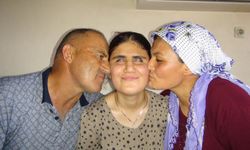 İlkokul mezunu annesi çalıştırdı, görme engelli kızı üniversiteyi kazandı