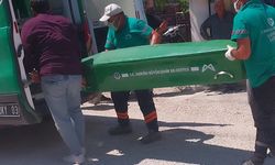 Birlikte yaşadığı annesini boğazından bı*aklayarak öld*rdü