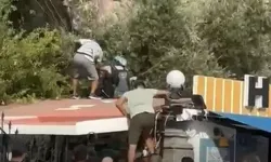 Fethiye'de yamaç paraşütü ağaca takılınca işletmenin çatısına indi: 1 yaralı