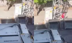 Temizlik işçisinin bayrak hassasiyeti