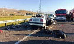 Erzurum'da iki araç kafa kafaya çarpıştı: 4 ölü