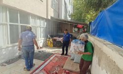 Evinde yangın çıkan kadın, can yoldaşını ölüme terk etmedi