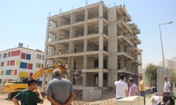 Müteahhit kendisini ihbar etti: Bina mühürlenerek yıkımı yapıldı