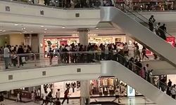 Balıkesir depremi sonrası Bursa'da AVM'de panik anları