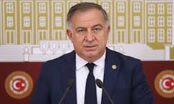 Zeybek' ten Çerçioğlu'na, ''Aydın'da insan içine çıkamayacak''