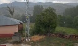 Mersin'de yüksek kesimlerde yağmur, merkezde sıcaklık etkili oldu