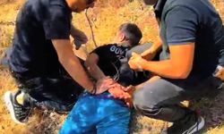 17 suç, 27 yıl hapisle aranıyordu: 'Güvenlik' yazılı kıyafetle tavuk çiftliğinde yakalandı