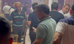Adana'da çift çelik kapılı kumarhaneye 'koçbaşı' ile baskın: 49 şahıs yakalandı