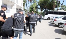 Mersin'de bardak kolilerinden kilolarca uy*şturucu çıktı: 7 tutuklama