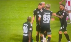 Caner Erkin, takım arkadaşına tokat attı: Kırmızı kart gördü