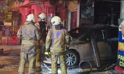 Bahçelievler'de oto tamirhanesinde yangın; 2 araç kullanılamaz hale geldi