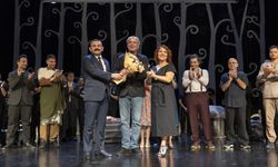 Mersin Şehir Tiyatrosu 25. sezonunu ‘Bahar Noktası’yla başlattı