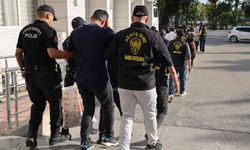 Mersin’de fu'huş operasyonu: 2 tutuklama, 1 kişi sınır dışı edildi