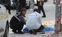 Adana'da demir iskele zemine çakıldı: 1 ölü, 1 yaralı