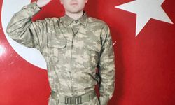 Samsunlu şehidin baba evine Türk bayrağı asıldı