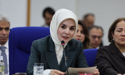 Bakan Göktaş: "Sosyal medya kullanımına yönelik yaş sınırı düzenlemesi üzerinde titizlikle çalışıyoruz"