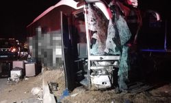 Denizli'de minibüs yolcu otobüsüyle çarpıştı: 1 ölü, 13 yaralı