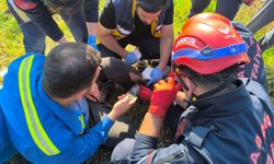 Ayağı motorlu testereye sıkıştı!