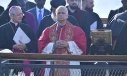 Papa'dan İznik'e tarihi ziyaret ve tarihi ayin...