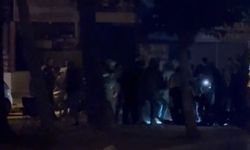 Eski eşinin evine giden adam kendini vurdu