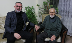 95 yaşındaki şehit babası öğretmen, özel günde unutulmadı