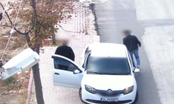 Polisi görünce, otomobilin yolcu koltuğuna geçen sürücüye 19 bin TL ceza