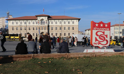 Sivassporlu futbolcu kaçtı, sosyal medya karıştı