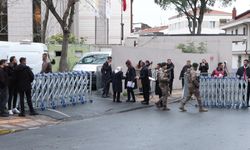 Papa 14. Leo, Mor Efrem Süryani Kadim Ortodoks Kilisesi’ni ziyaret etti