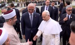 Papa 14’üncü Leo Sultanahmet Camii’ni ziyaret etti