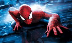 Kavgaya yetişmek için inşaat iskelesinden örümcek adam gibi indi