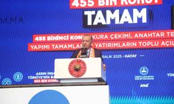 Cumhurbaşkanı Erdoğan: "Devletle milleti karşı karşıya getirmeye çalışanların hiçbirisi yok. Ama biz buradayız"