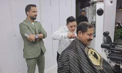 Down sendromlu kuaför Şükrü'den Vali Masatlı'ya yürek ısıtan tıraş