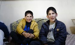 13 yaşındaki ikizler Kromozom 4q Delesyon Sendromu ile mücadele ediyor