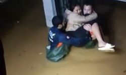 Evinde mahsur kalan kadını AFAD kurtardı