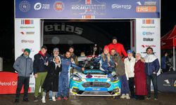 Geçen sene taklalar attığı yarışı, bu sene zirvede bitirdi