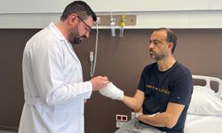 Kopan parmağını buz poşetine koyup yurt dışından Türkiye'ye geldi