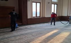 Cuma vaazı sırasında içeriye köpek giren cami dezenfekte edildi