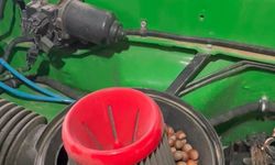 Off-road aracının hava filtresine giren sincaptan fındık sürprizi