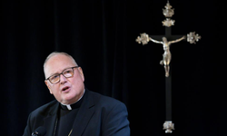 New York Katolik Kilisesi, 300 milyon dolar tazminat ödeyecek