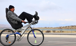 Elazığ'da ilginç bisiklet tasarımı: Polisler bile durdurup inceliyor