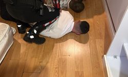 Beşiktaş’ta otel odasına baskın; yatağın altından kalaşnikof çıktı